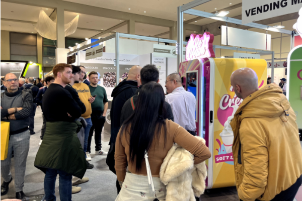Ice cream vending machine